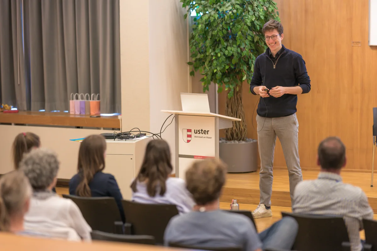 Impressionen vom Podiumsgespräch «Bürger:innenrat für Ernährungspolitik» am 25.05.2023.